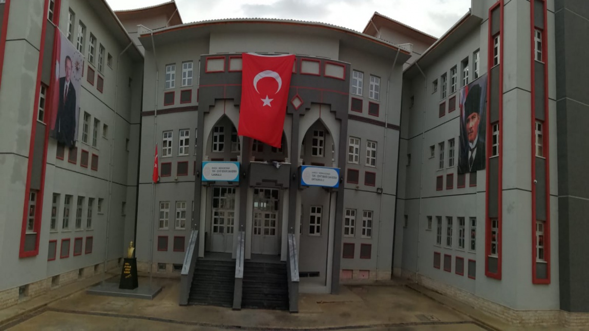 TOKİ-Şehit Bekir Can Kerek İlkokulu Fotoğrafı